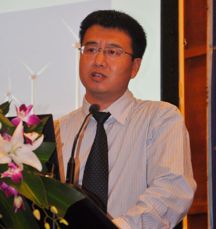 Vishay電阻電感部門區(qū)域市場(chǎng)技術(shù)經(jīng)理呂愛(ài)強(qiáng)做演講