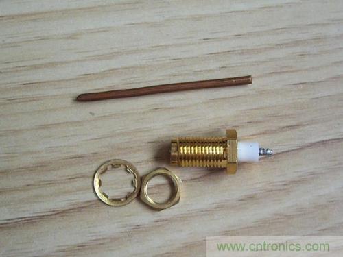 最簡單使用的天線&mdash;&mdash;罐頭天線，可做正饋大鍋饋源！ 