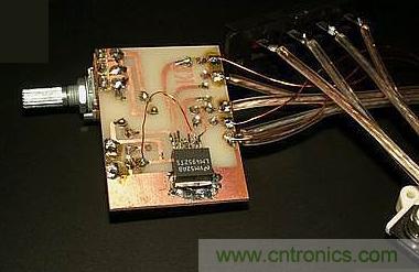 焊接完畢，背面