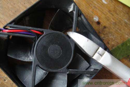 想減少電費(fèi)嗎？DIY一個迷你風(fēng)力發(fā)電機(jī)吧