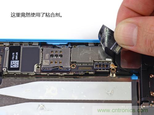 內(nèi)部能否出&ldquo;彩&rdquo;？&ldquo;五彩機(jī)身&rdquo;iPhone 5C拆解揭秘