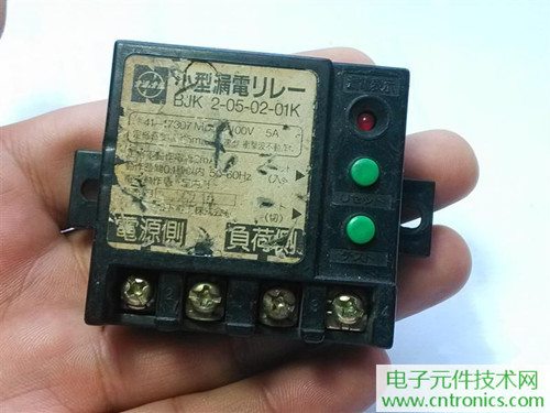 漏電保護(hù)器拆解：結(jié)構(gòu)有差異，做工不錯(cuò)