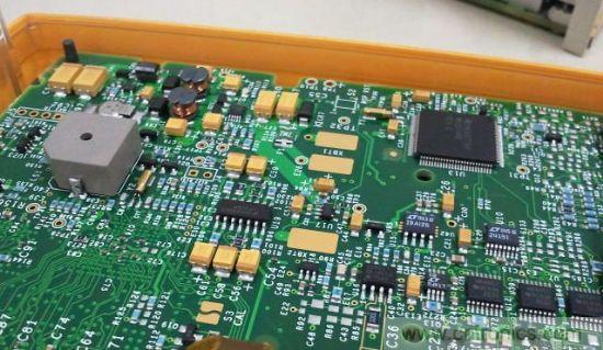 拆萬(wàn)用表中的的&ldquo;蘋(píng)果&rdquo; Fluke 287