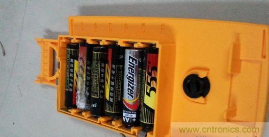 拆萬(wàn)用表中的的&ldquo;蘋(píng)果&rdquo; Fluke 287