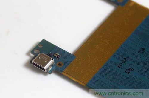 拆解4G新機(jī)索尼M35t：用料十足，易于維修