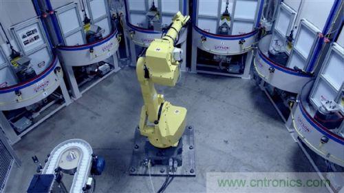 顛覆傳統(tǒng)設(shè)計(jì)，蘋(píng)果全新Mac Pro生產(chǎn)線(xiàn)探秘