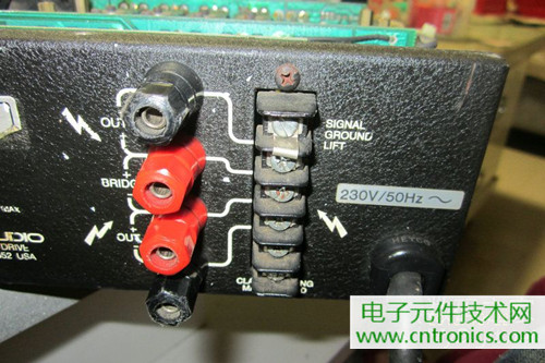 用料很給力！專業(yè)后級功放美國高峰FA1201拆解