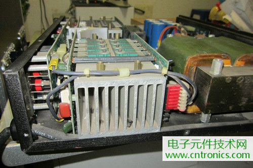 用料很給力！專業(yè)后級功放美國高峰FA1201拆解