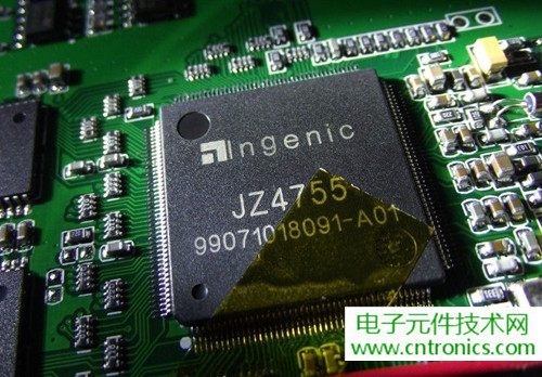 探秘電子紙！一款電紙書的電子墨水屏拆解