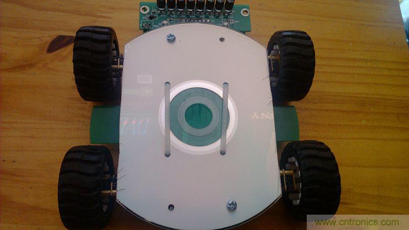 牛人力作！PCB版藍(lán)牙智能小車DIY