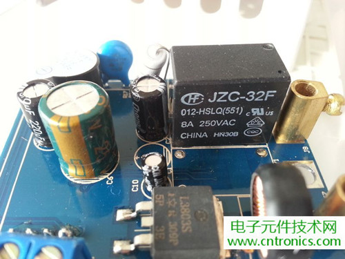 一款觸控開關(guān)拆解，做工不錯(cuò)