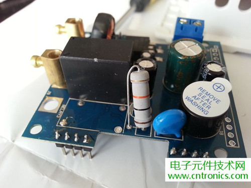 一款觸控開關(guān)拆解，做工不錯(cuò)