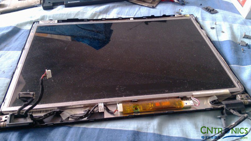 創(chuàng)意DIY：將筆記本大卸八塊做成臺式機(jī)！