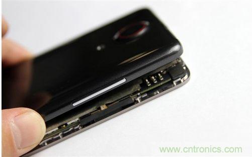 棋逢對手，詳拆努比亞Z5S如何力拼小米3 ？