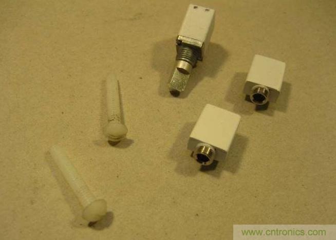 我就是這么牛！DIY IPod 耳放!