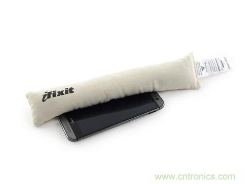 牛人強(qiáng)拆！新HTC One(M8)真機(jī)精密做工難修理