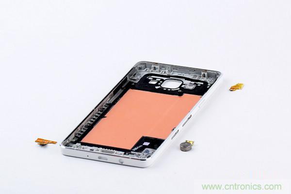 拆解狂魔荼毒新機(jī)三星金屬Galaxy A5，看槽點(diǎn)在何方？