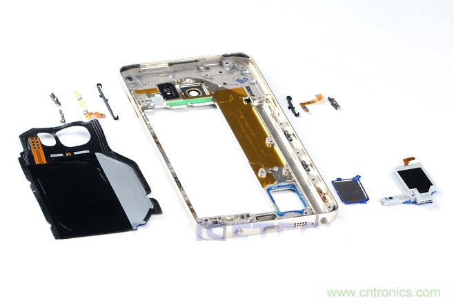 Galaxy Note5拆解，與S系列差距日漸模糊