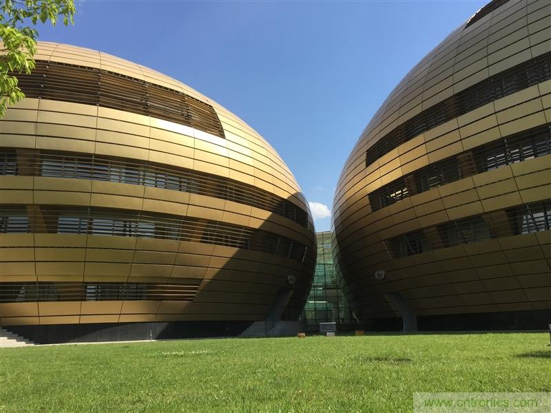 無(wú)邊框的 nubia Z9 ，一款既有驚喜，又有驚艷的智能手機(jī)