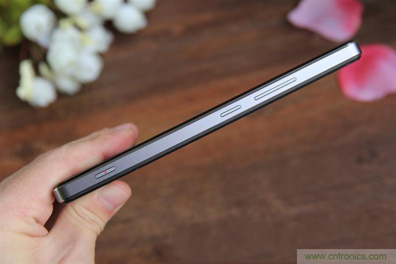 無(wú)邊框的 nubia Z9 ，一款既有驚喜，又有驚艷的智能手機(jī)