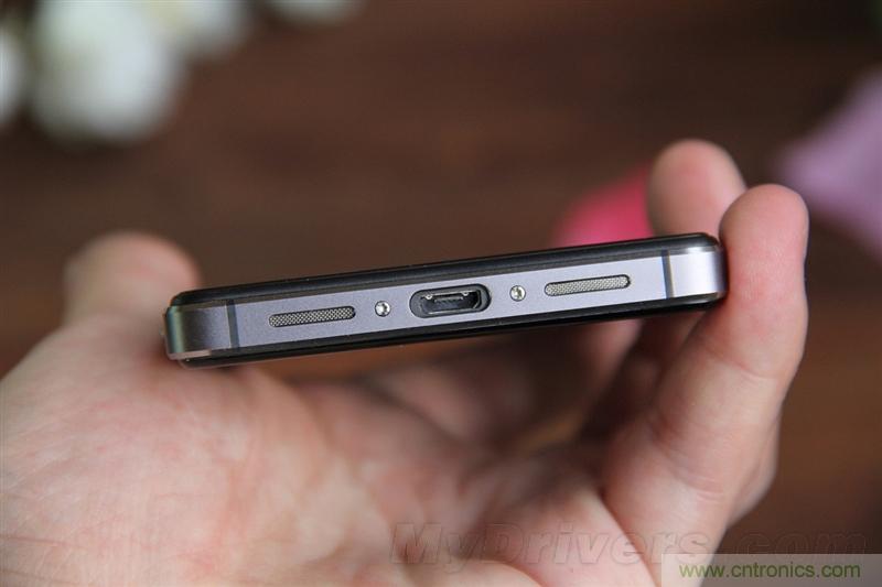 無(wú)邊框的 nubia Z9 ，一款既有驚喜，又有驚艷的智能手機(jī)