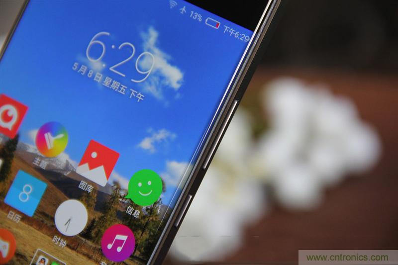 無(wú)邊框的 nubia Z9 ，一款既有驚喜，又有驚艷的智能手機(jī)