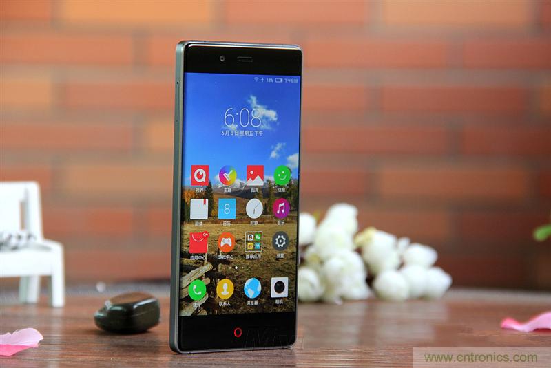 無(wú)邊框的 nubia Z9 ，一款既有驚喜，又有驚艷的智能手機(jī)