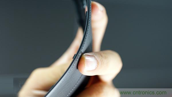 業(yè)界良心 LG V10 評(píng)測(cè):剛毅、冷峻，不失人性化