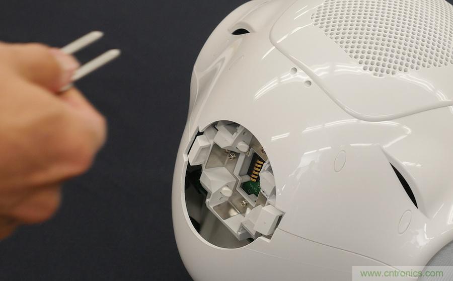 拆解筆記本不過癮，那就來拆拆日本情感機(jī)器人吧！