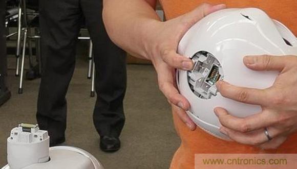 拆解筆記本不過癮，那就來拆拆日本情感機(jī)器人吧！