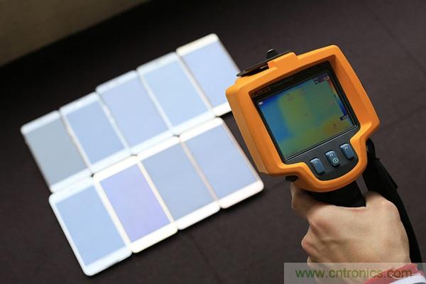 2015年9款千元智能手機(jī)橫評(píng)：誰(shuí)才是紅海霸主？