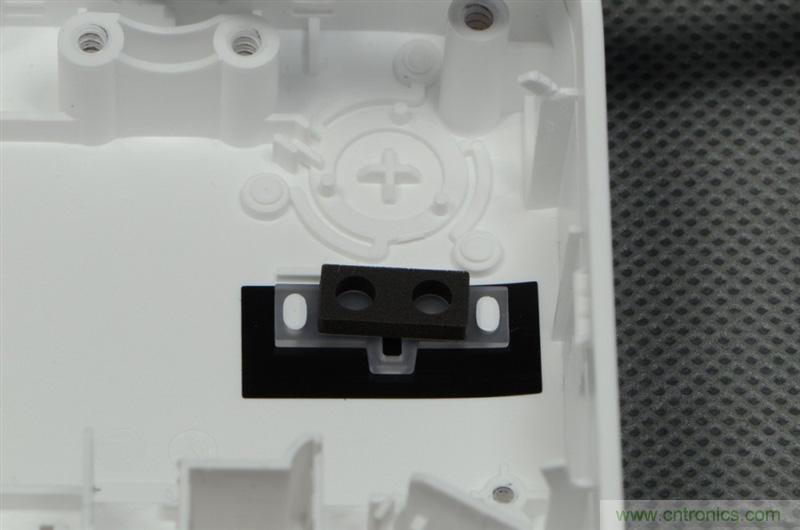 做工怒贊 神秘芯片！小米智能插線板拆解、評測