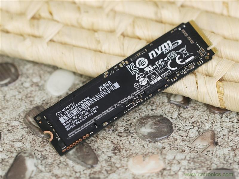 真的性能過剩？揭秘 CPU 對 SSD 的影響