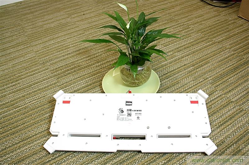 曾經(jīng)的網(wǎng)吧統(tǒng)治者&mdash;雙飛燕血手幽靈機(jī)械鍵盤，真世界最快？