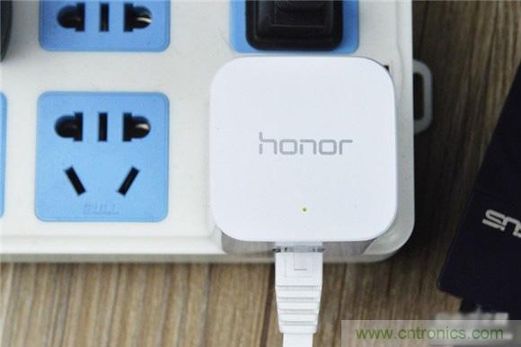 大House也能隨心連，榮耀WiFi穿墻寶評測