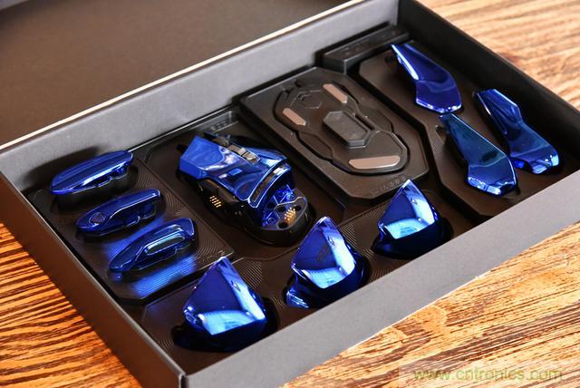 左手寫愛，右手寫他&mdash;&mdash;從此鍵盤鼠標不分家！