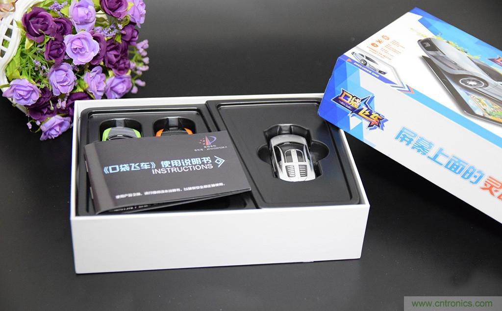 虛擬與現(xiàn)實(shí)相結(jié)合的飛車(chē)游戲，讓你體驗(yàn)速度與激情的碰撞！