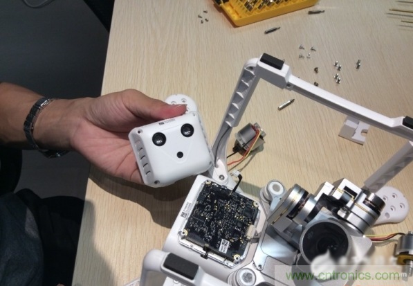 真飛機(jī)拆不著，那就來(lái)拆拆無(wú)人機(jī)&ldquo;鼻祖&rdquo;大疆吧！