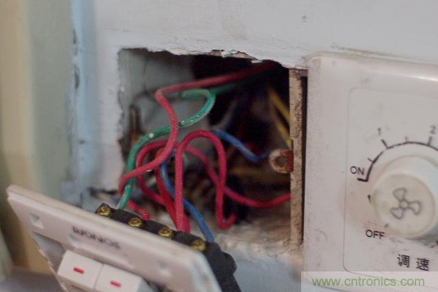 星球大戰(zhàn)原力釋放，無線控制易如反掌