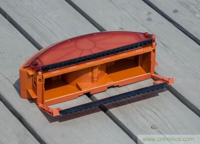 智能導(dǎo)航掃地機(jī)器人，以內(nèi)更靠譜！