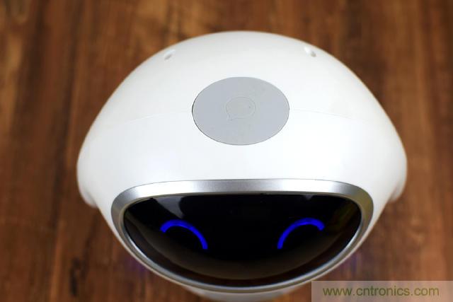 &ldquo;爸爸再不陪我，我就長大了&rdquo;&mdash;&mdash;小騰機器人