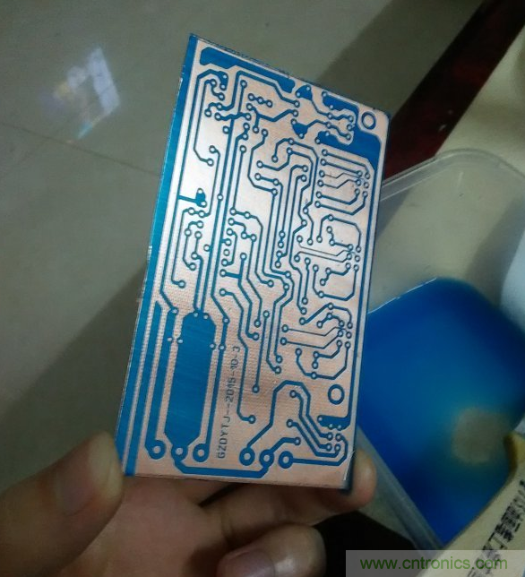 嘗試了四次PCB制作， 最后一發(fā)算是成功了