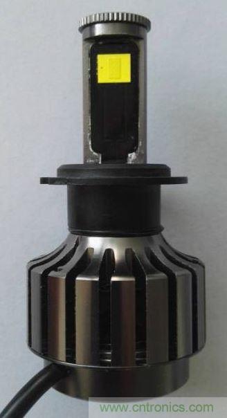 用深圳大道半導(dǎo)體制造的CSP-COBs 改裝圖四所示的用大功率LEDs 制造的汽車前大燈?！九臄z自改裝的外購產(chǎn)品】