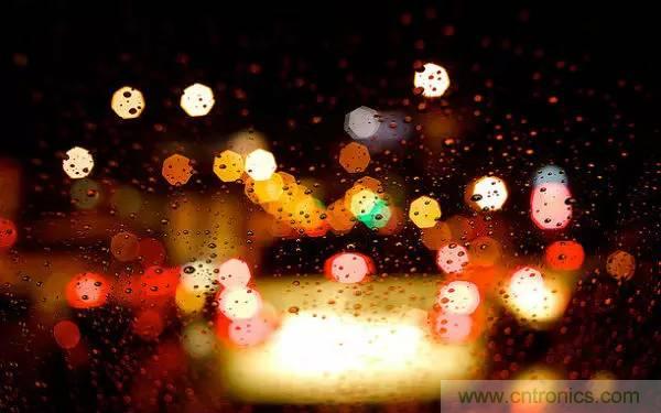 當(dāng)我們?cè)谡務(wù)撟詣?dòng)駕駛時(shí)，我們到底在談?wù)撌裁矗? width=