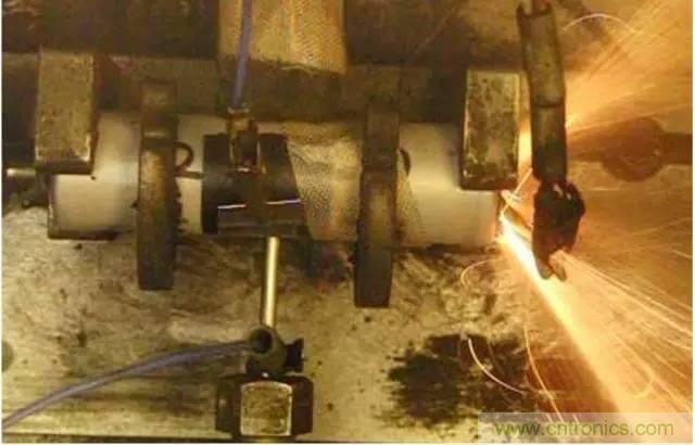 鋰離子電池安全測試解析：擠壓、針刺、短路