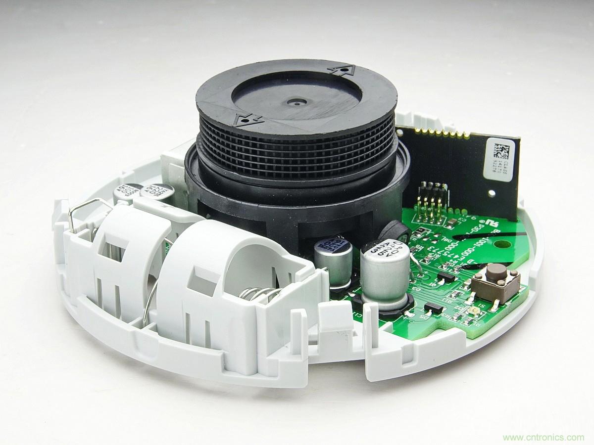 小米煙霧報(bào)警器拆解：一顆電池可用五年是如何做到的？