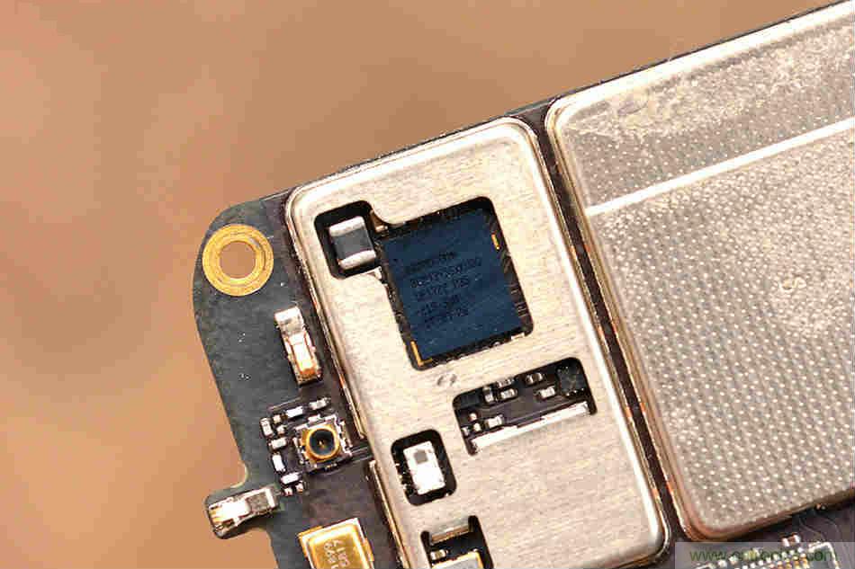 拆解魅族15 Plus：玩轉(zhuǎn)了新概念，但其工藝究竟如何？