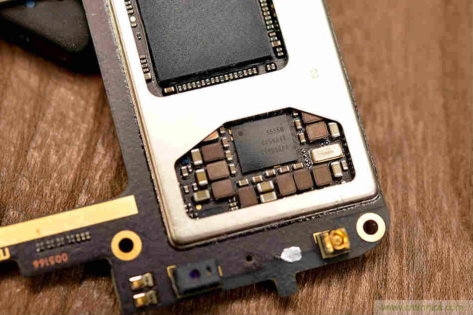 拆解魅族15 Plus：玩轉(zhuǎn)了新概念，但其工藝究竟如何？