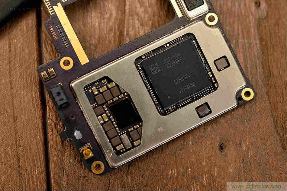 拆解魅族15 Plus：玩轉(zhuǎn)了新概念，但其工藝究竟如何？