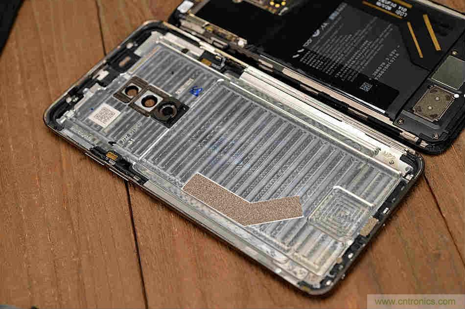 拆解魅族15 Plus：玩轉(zhuǎn)了新概念，但其工藝究竟如何？